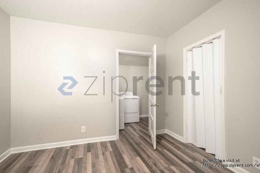 Building Photo - 3511 Clopton St SW