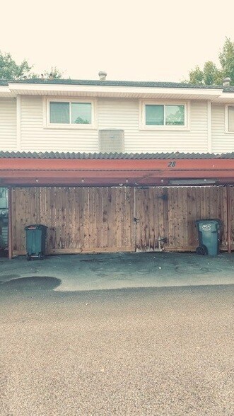 Building Photo - 1831 Sherwood Forest St