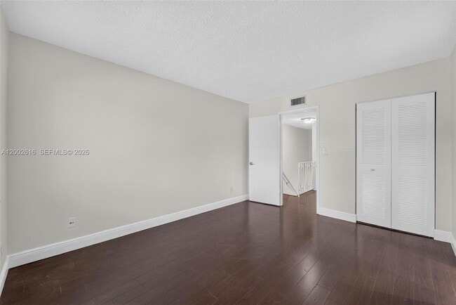 Building Photo - 5555 Ludlam Rd