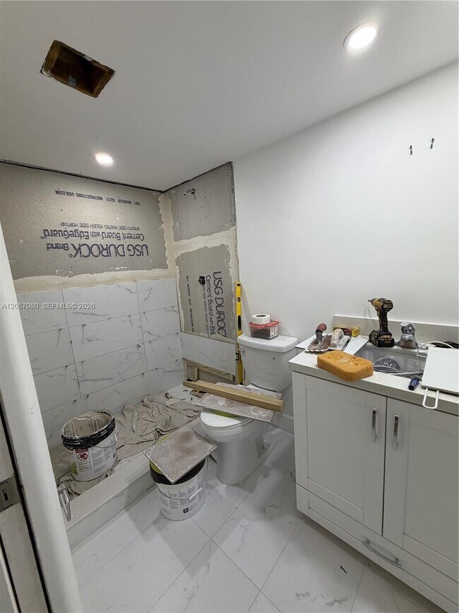 Building Photo - 8065 SW 107th Ave