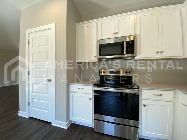 Building Photo - Home for Rent in Lincoln, AL.....Available...