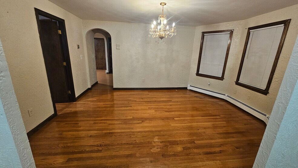 Dining room - 800 Plainfield St