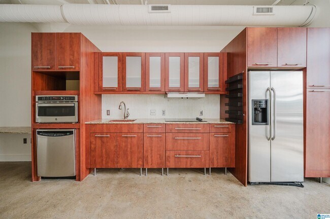 Building Photo - 2201 5th Ave S