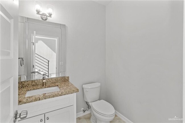 Building Photo - 18 N Crown Point