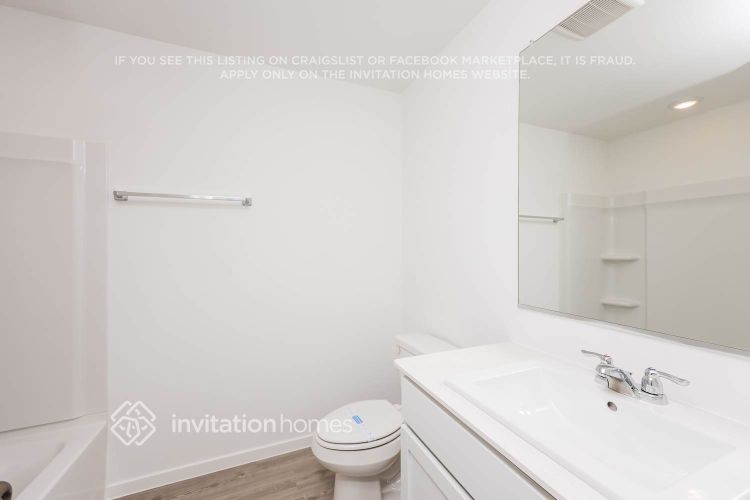 Building Photo - 2411 Fleming Dr