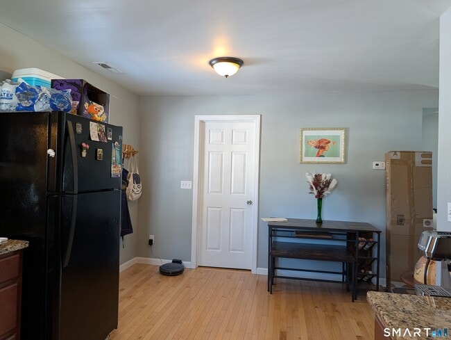 Building Photo - 40 Franklin St