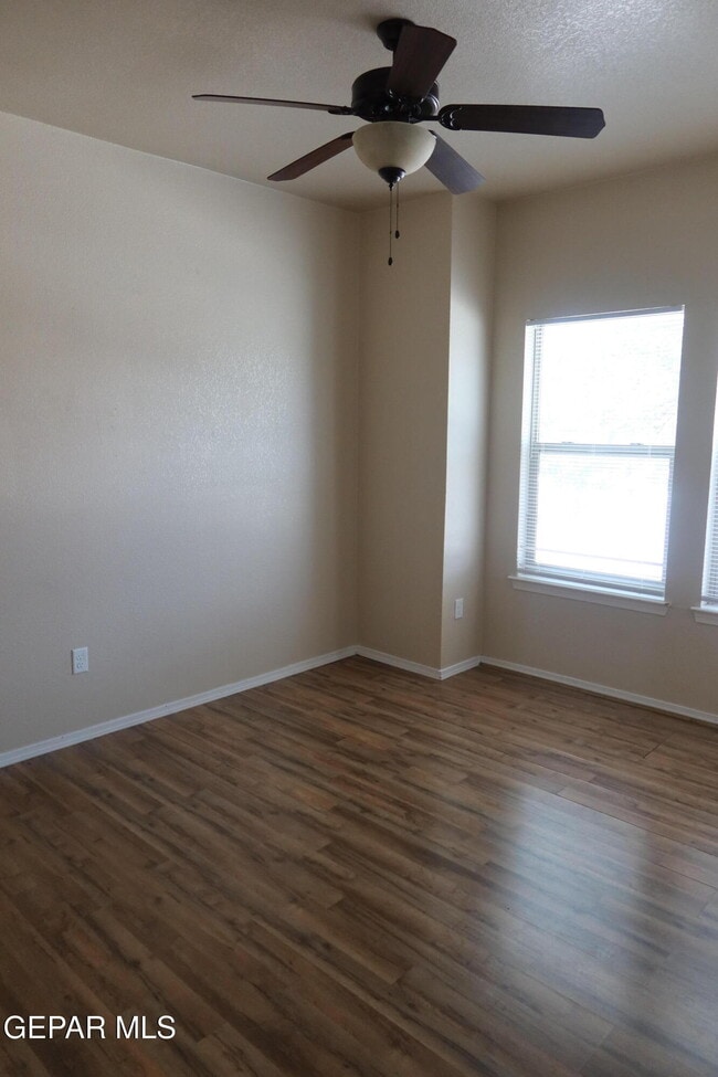 Building Photo - 10672 Canyon Sage Dr