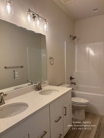 Building Photo - 15017 Tyee Dr E