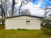 Building Photo - 2508 Quinton St
