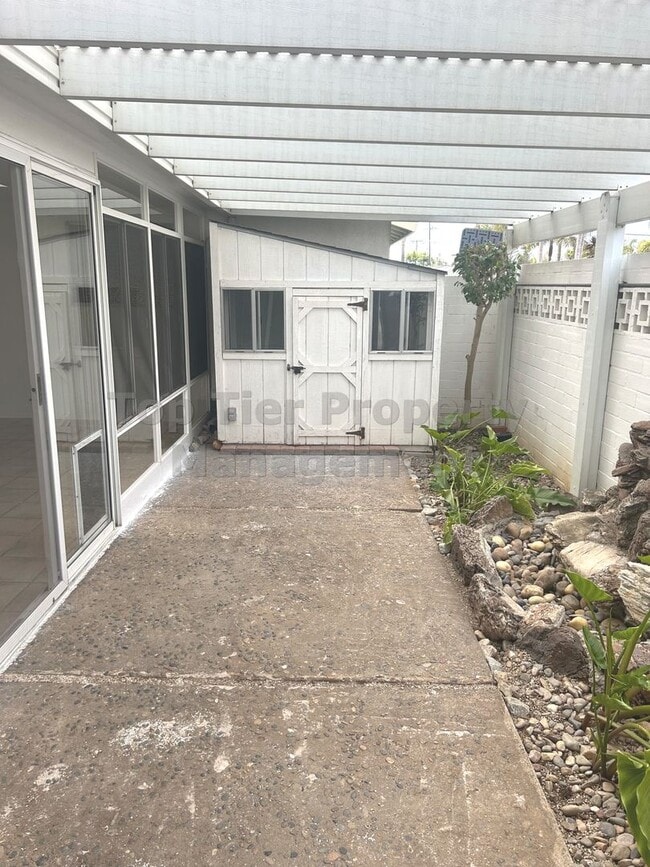 Building Photo - ***Oceanside Charmer 3 bed / 2 bath House ...