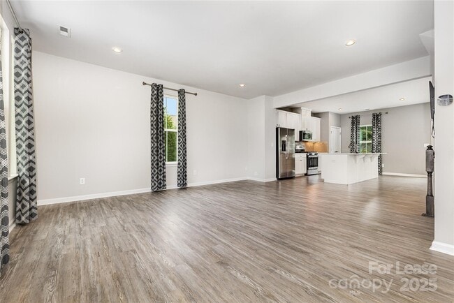 Building Photo - 2523 Grantham Place Dr