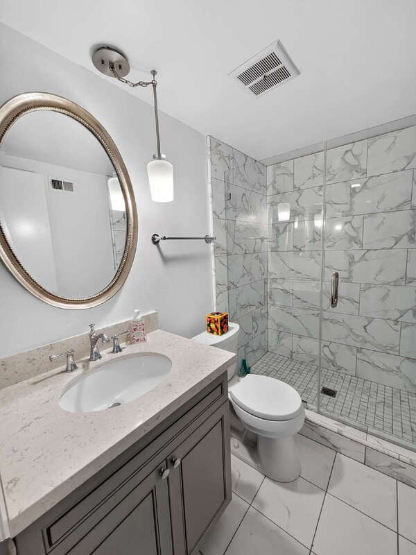 Building Photo - 4459 Avenida Granada