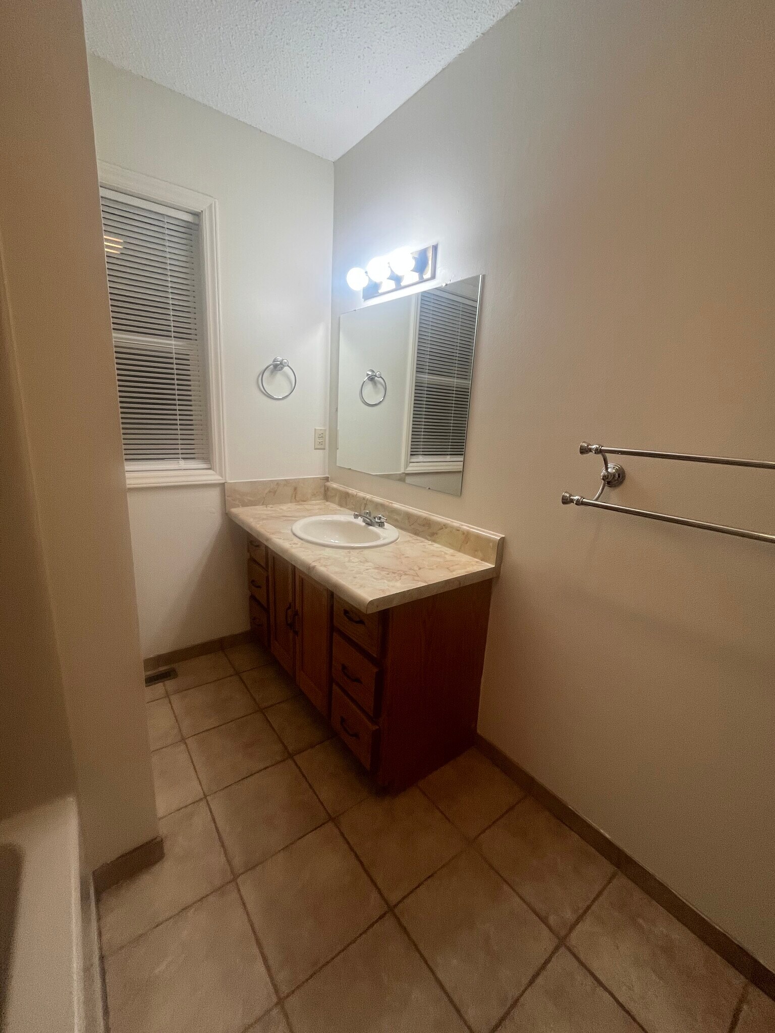 Building Photo - 5 Werner Ct