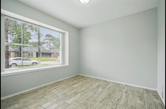 Building Photo - 14403 Wandering Wood Dr