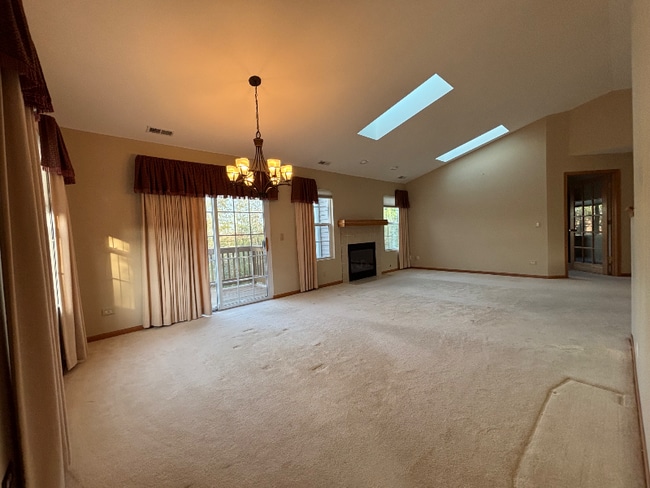 Building Photo - 24118 Walnut Cir
