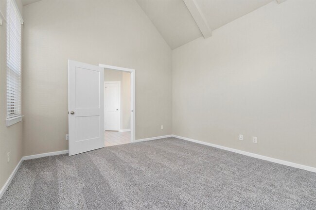 Building Photo - 107 Yellow Perch Wy