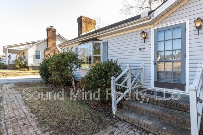 Building Photo - 1601 Homestead Rd