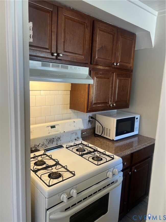 Building Photo - 101 Monticello Dr