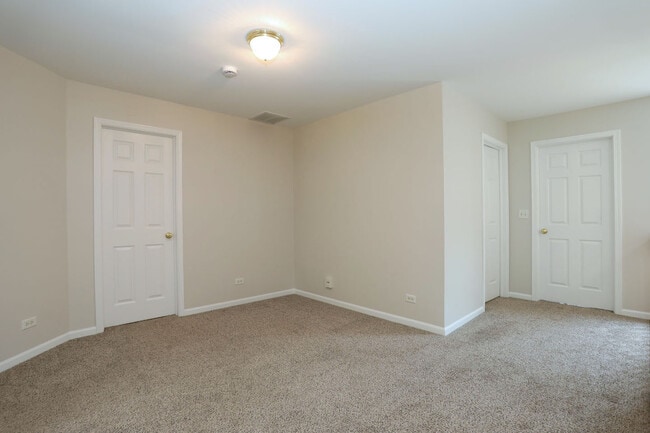 Building Photo - 599 Telluride Dr
