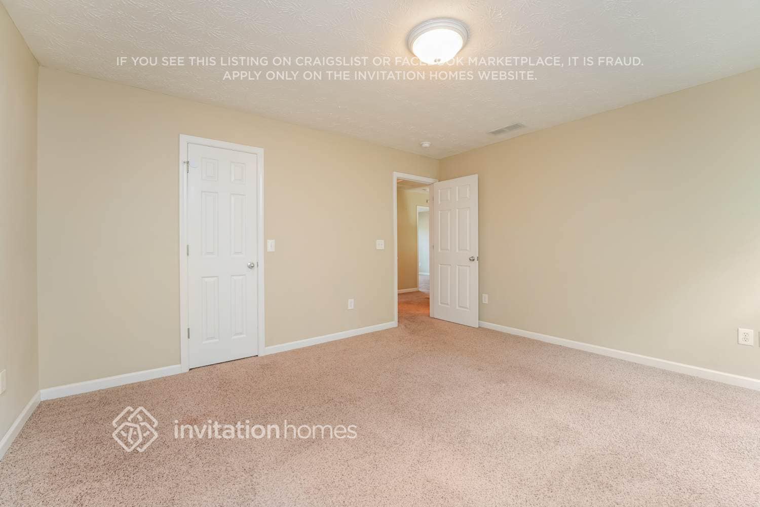 Building Photo - 3144 Oak Ridge Ln
