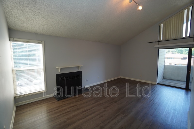 Building Photo - 3662 S Granby Way