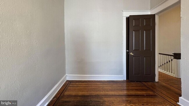 Building Photo - 5581 Blakemore St