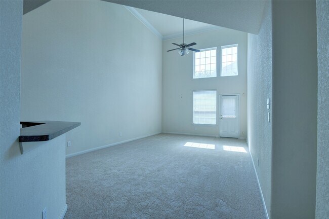 Building Photo - 1139 Glenwood Canyon Ln
