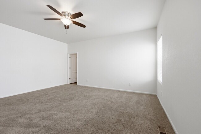 Building Photo - $2,295.95,  3 Bed, 2 Bath Home In Co Springs with Fenced in Yard!