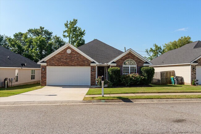 Primary Photo - 570 Lory Ln