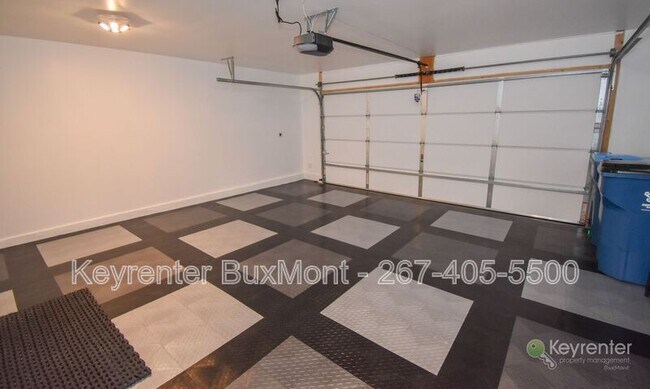 Building Photo - 320 Schadle Rd