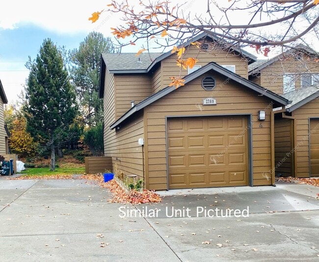 Building Photo - 2769 NE Mesa Ct