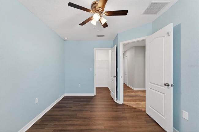 Building Photo - 3842 Hampstead Ln