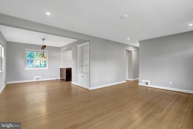 Building Photo - 3713 Lockwood Ln