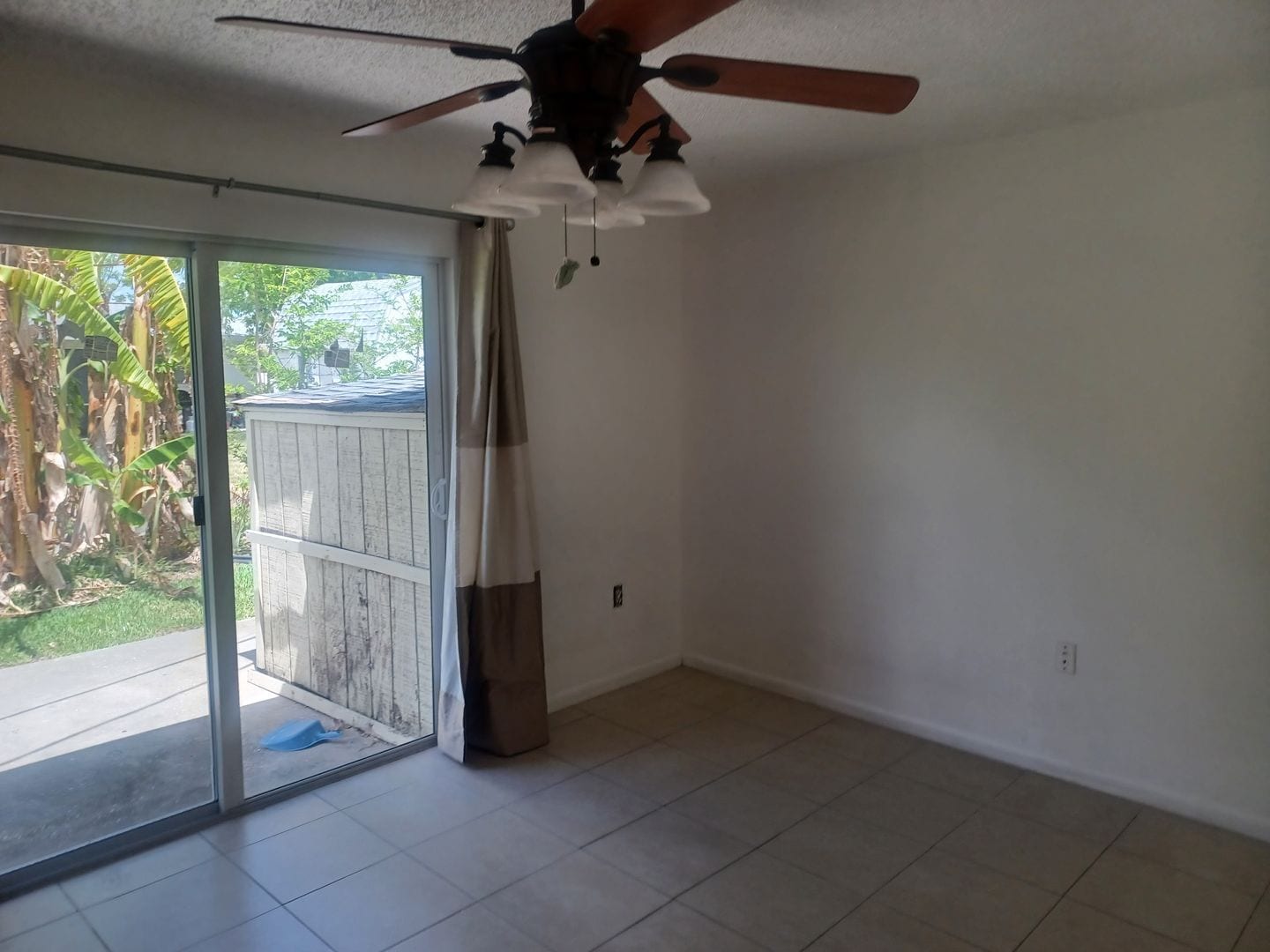 Building Photo - 4808 Lucaya Dr