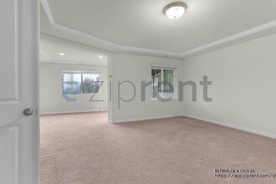 Building Photo - 5070 Wesley Ave SE