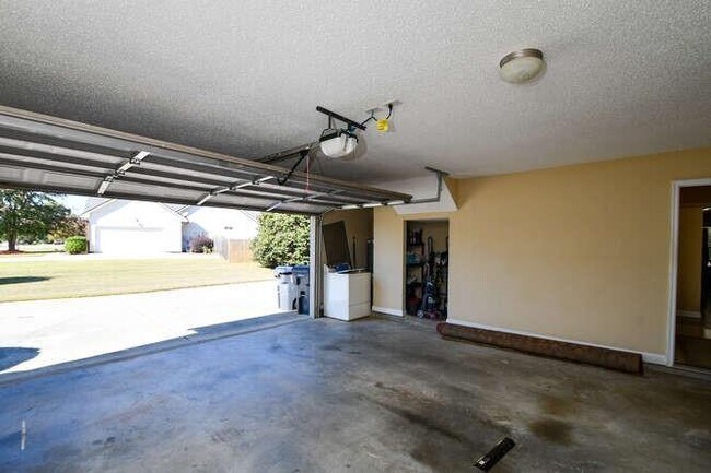 Building Photo - 886 Jefferson Walk Cir