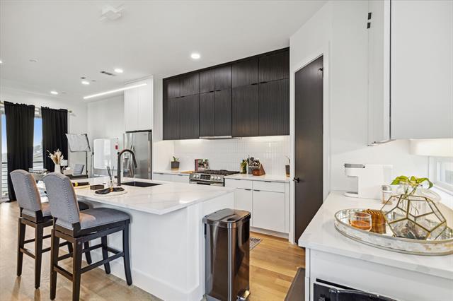 Building Photo - 2916 Hawthorne Ave