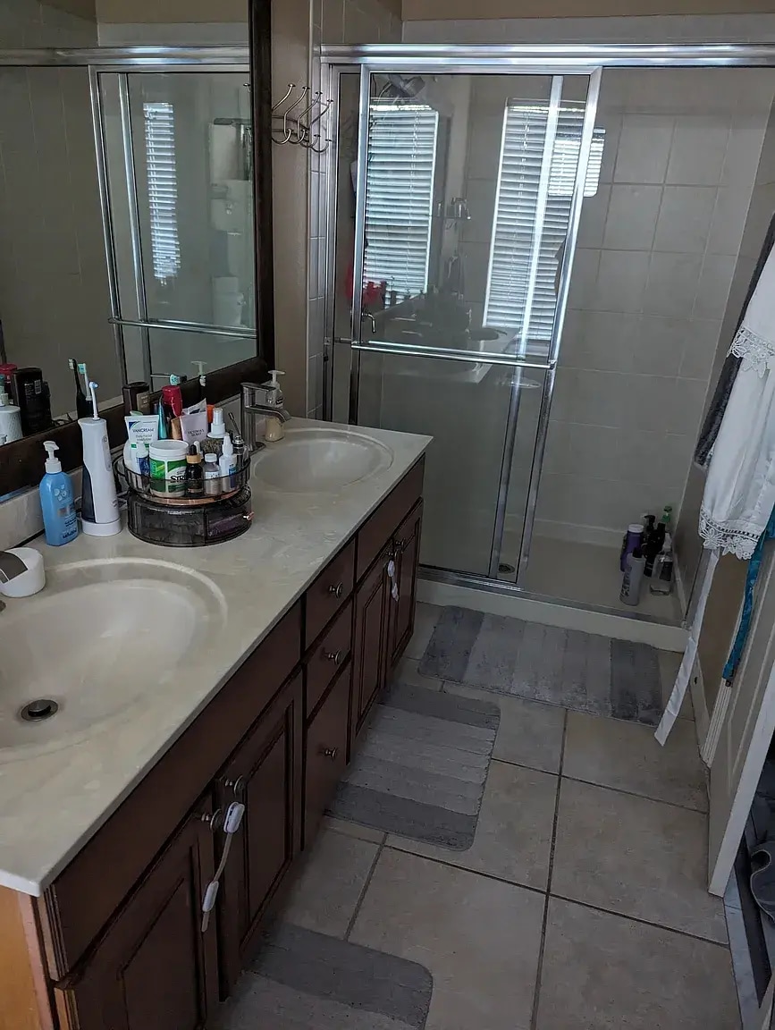 Building Photo - 3046 Pointeview Dr