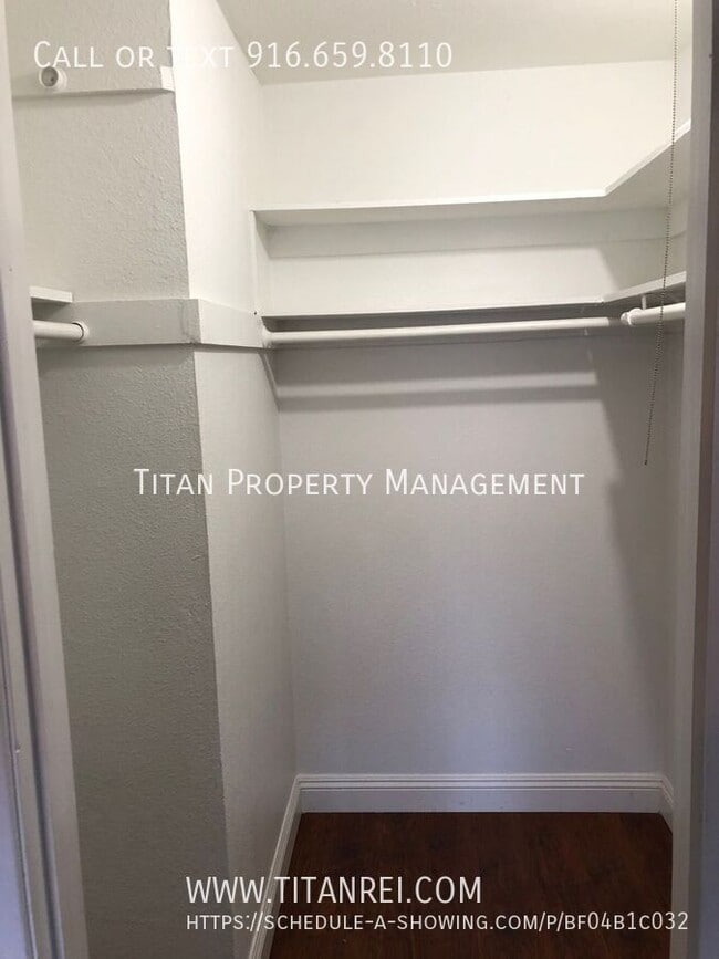 Building Photo - 6224 Cavan Dr