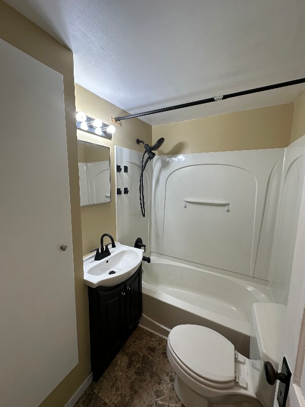 Building Photo - 109 Kendall Ave S