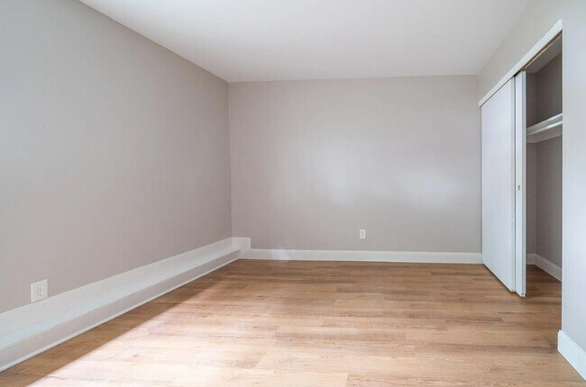 Building Photo - 4696 Tarryton Ct. S. Unit 7-1H