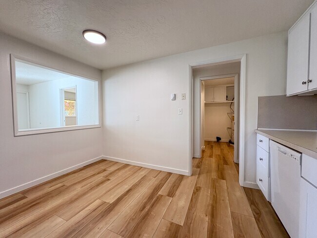 Building Photo - 2835 Pearl St