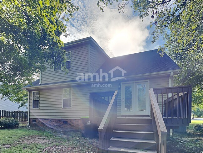 Building Photo - 6 Saddlemount Ln