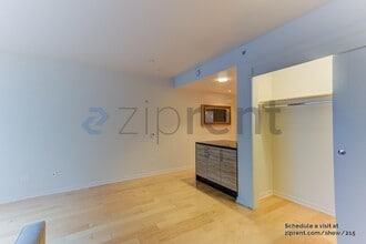 Building Photo - Unit 408