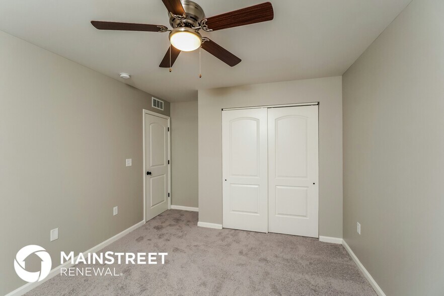 Building Photo - 2085 Paddle Wheel Dr