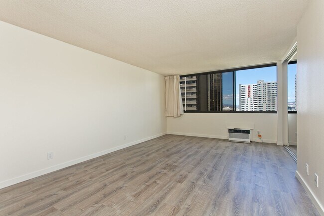 Building Photo - Kukui Plaza #D1905 - Downtown Convenience ...