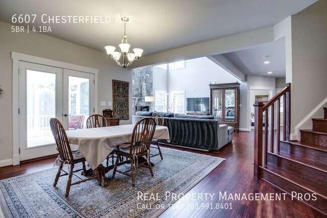 Building Photo - 6607 Chesterfield Ave