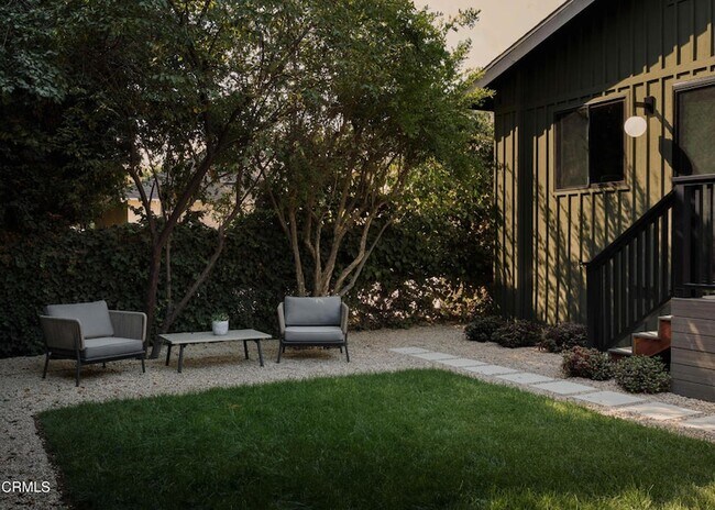 Building Photo - 12406 La Maida St