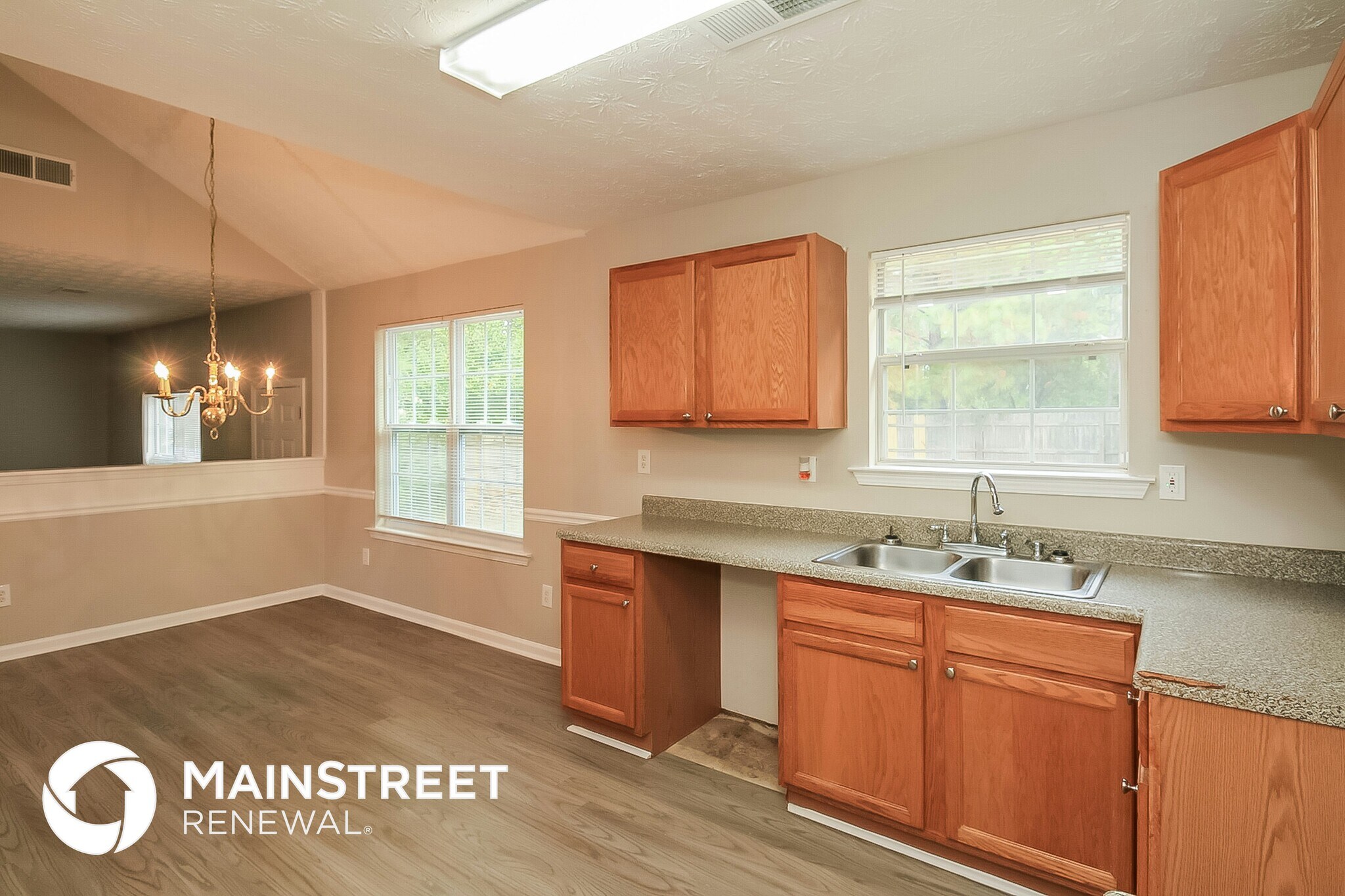 Building Photo - 265 Vaness Dr