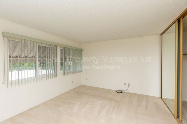 Building Photo - 6232 Merced Lake Ave